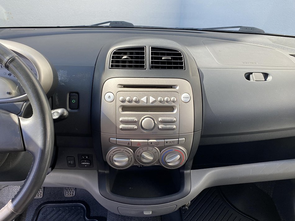 Daihatsu Sirion 1.3i 