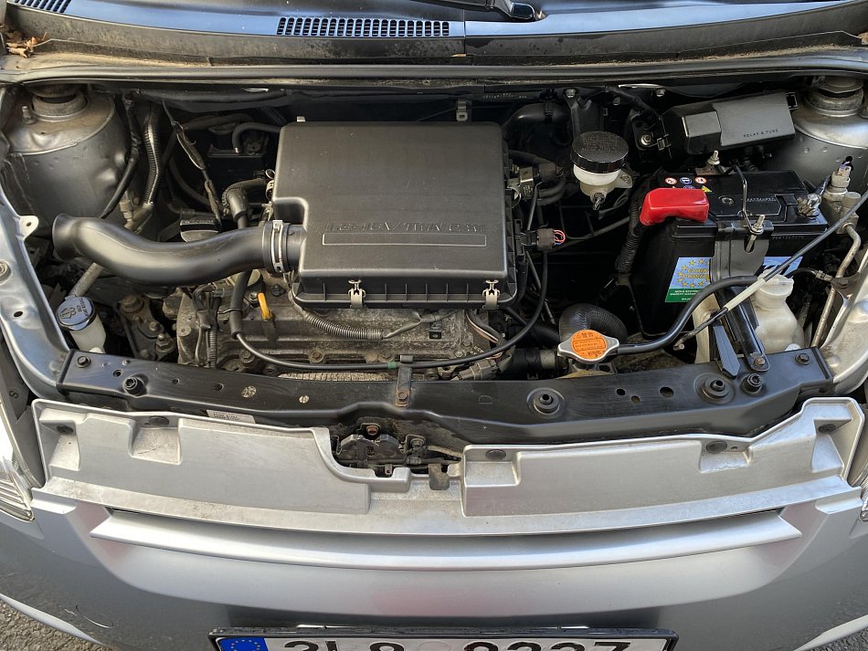Daihatsu Sirion 1.3i 