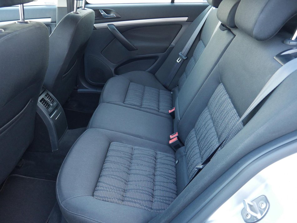 Škoda Octavia II 1.4 TSi Elegance
