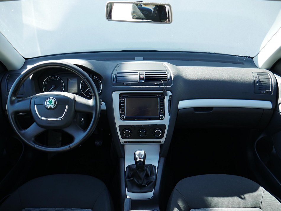 Škoda Octavia II 1.6i 