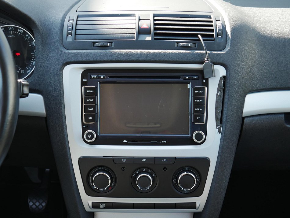 Škoda Octavia II 1.6i 