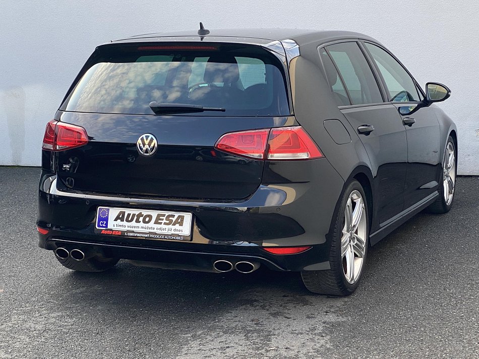 Volkswagen Golf 1.2 TSi 