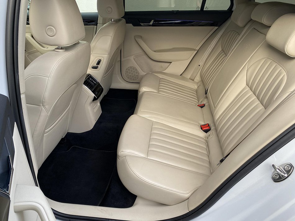 Škoda Superb III 2.0 TDi Style 4x4