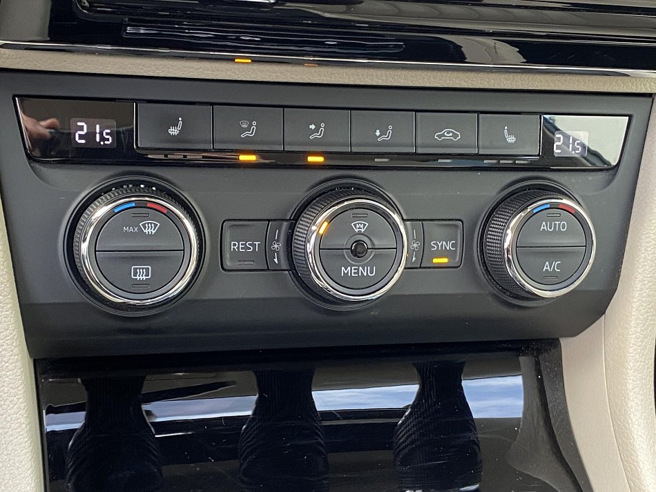 Škoda Superb III 2.0 TDi Style 4x4