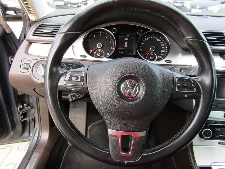Volkswagen Passat 1.4TSi 
