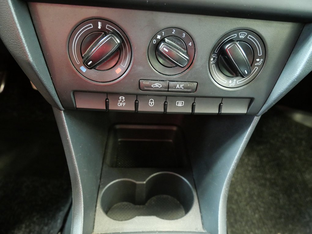 Škoda Rapid 1.6 TDi 