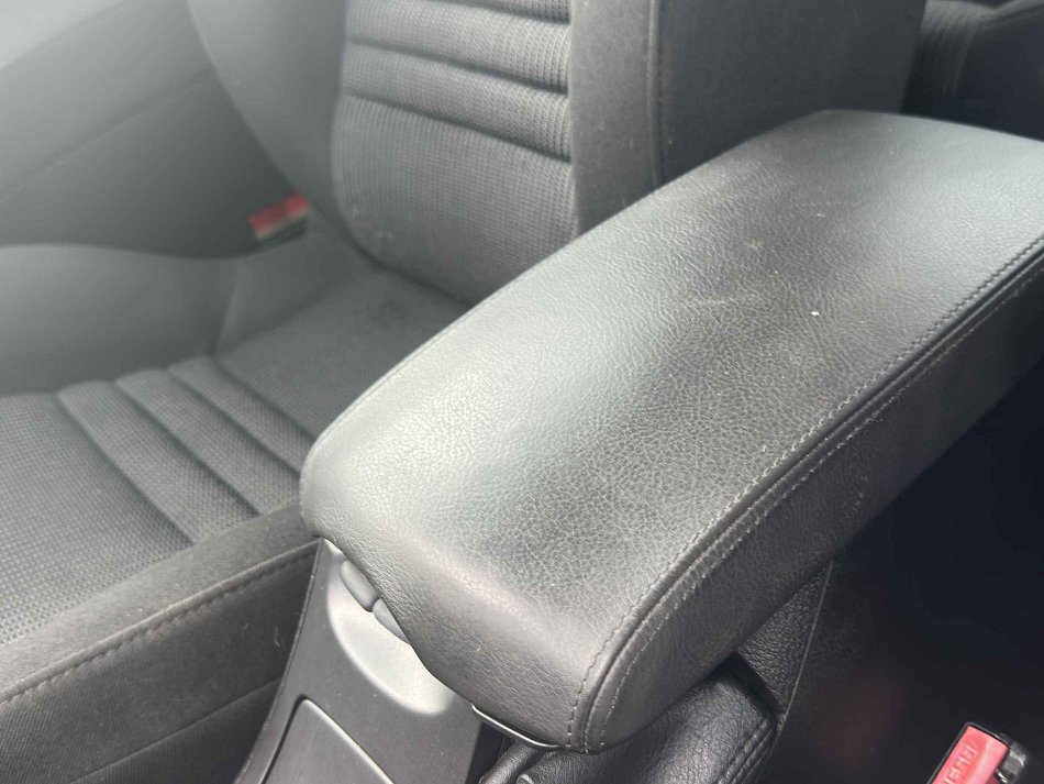 Peugeot 407 2.2i 