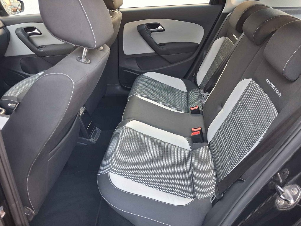 Volkswagen Polo 1.2 TSi CROSS