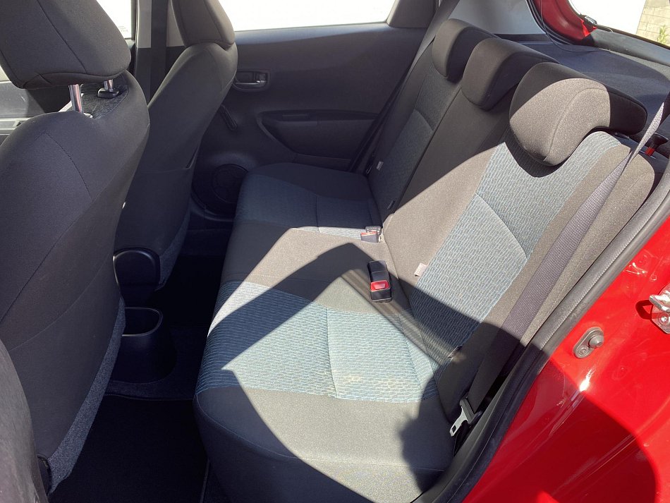 Toyota Yaris 1.3i 