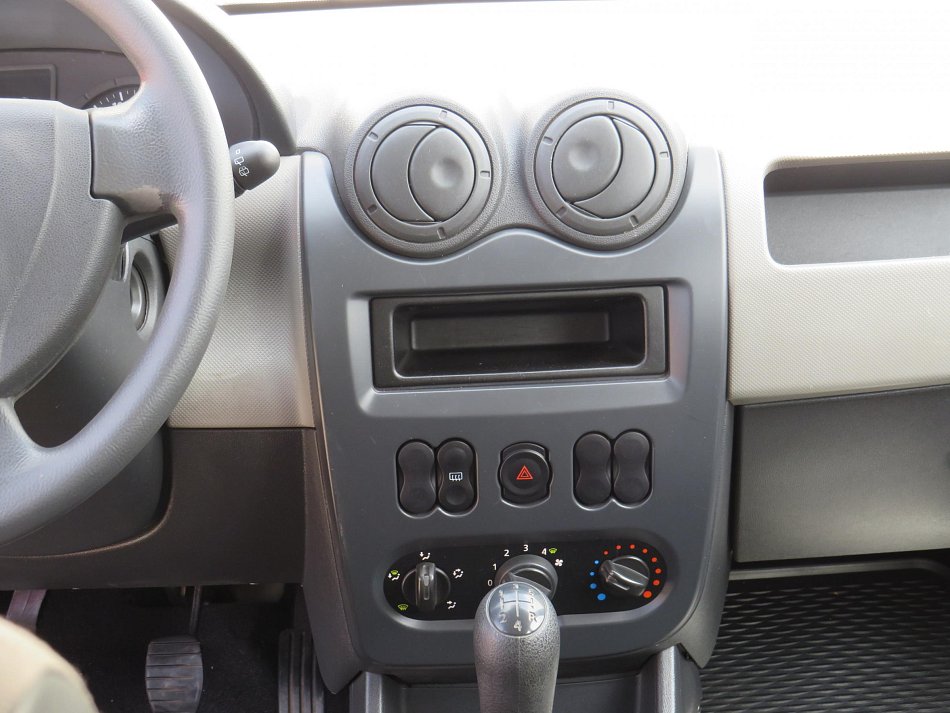 Dacia Sandero 1.1i 