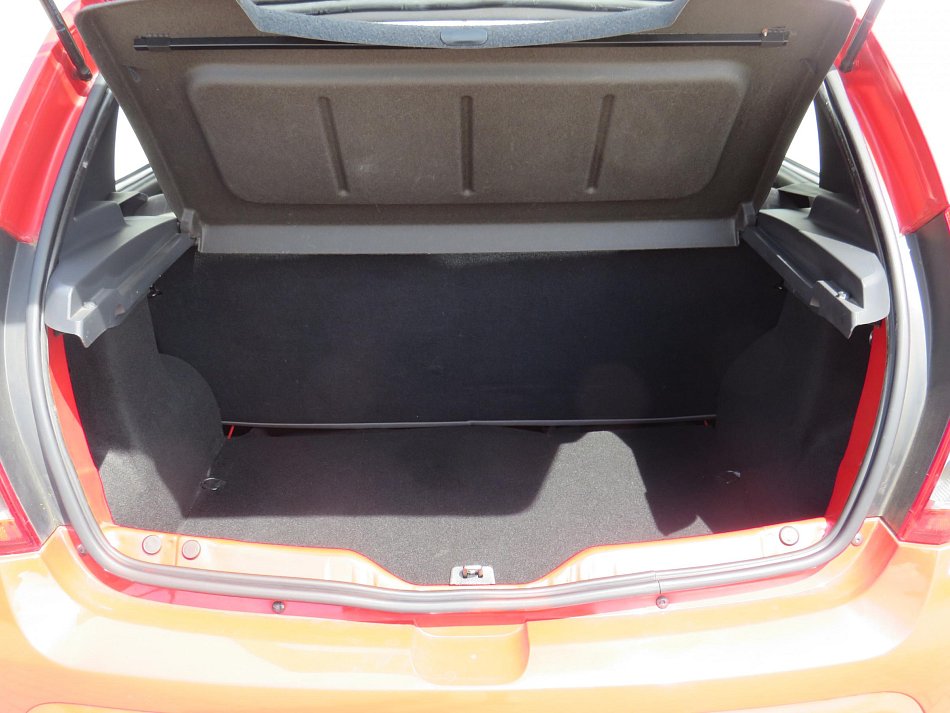 Dacia Sandero 1.1i 