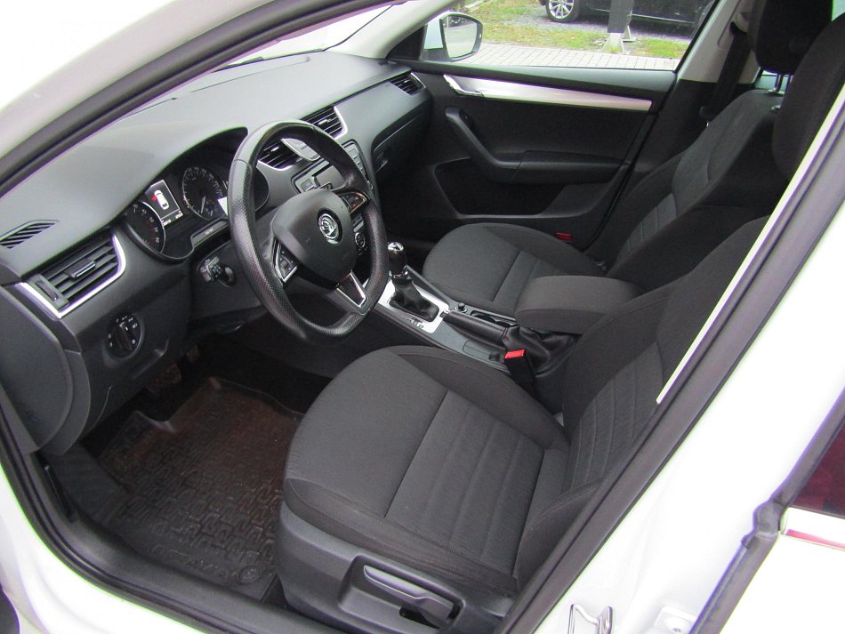 Škoda Octavia III 2.0TDi Elegance