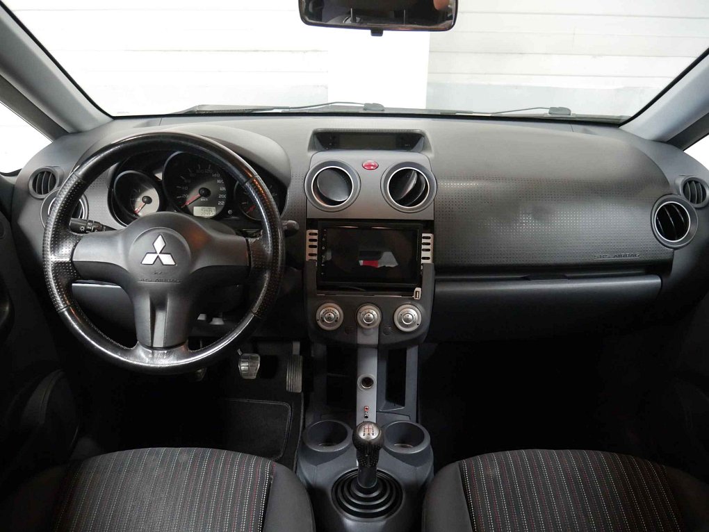 Mitsubishi Colt 1.3i 