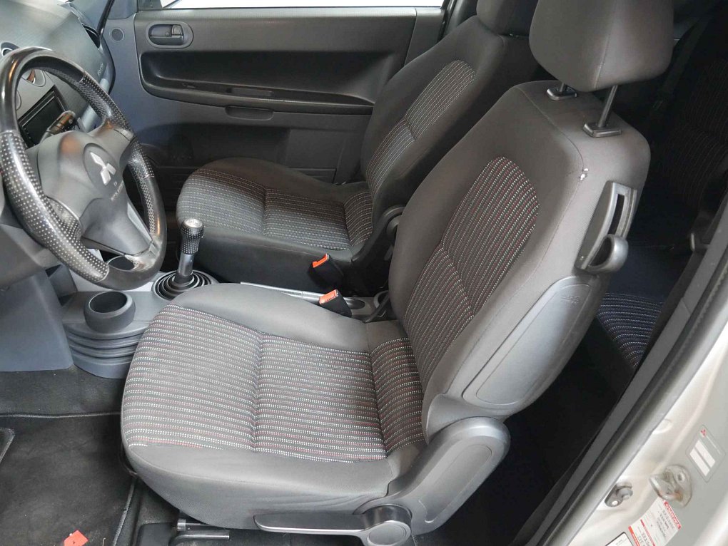 Mitsubishi Colt 1.3i 