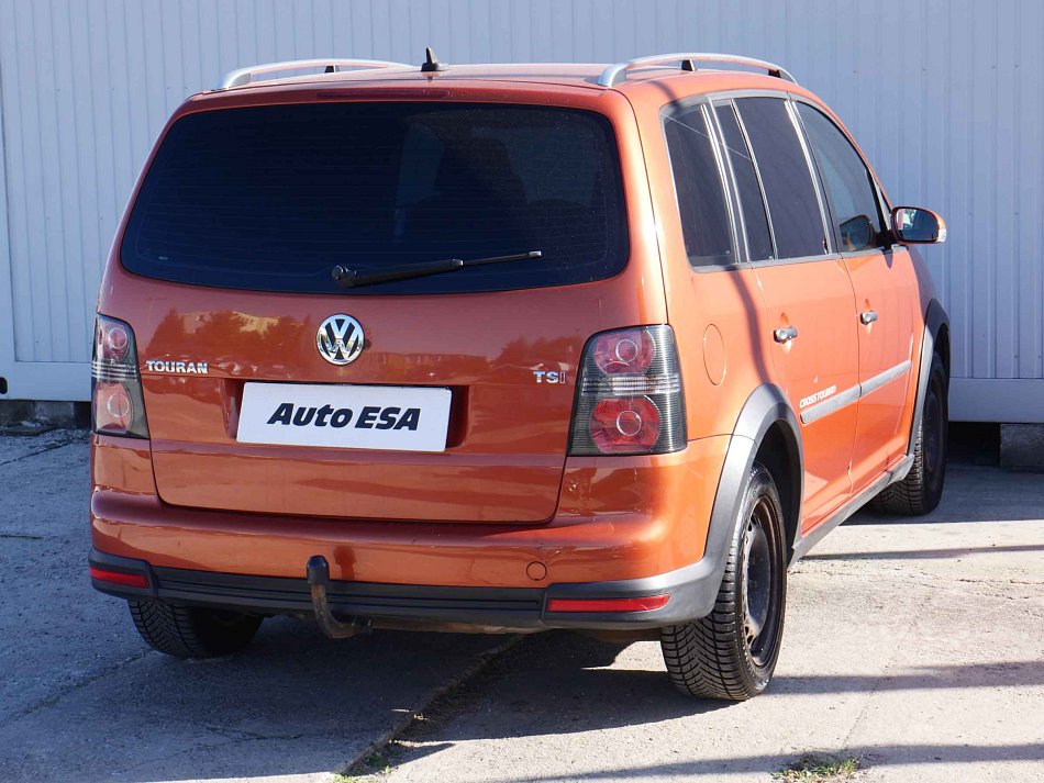 Volkswagen Touran 1.4TSi CROSS
