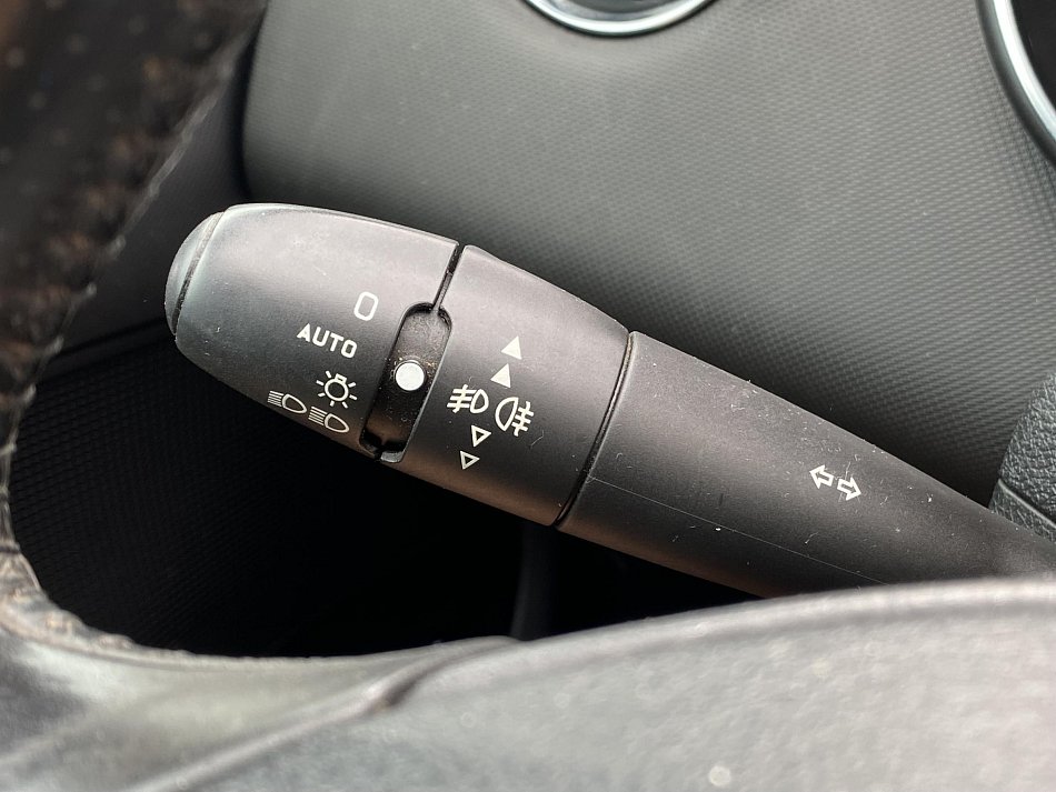 Peugeot 308 1.6 VTi 