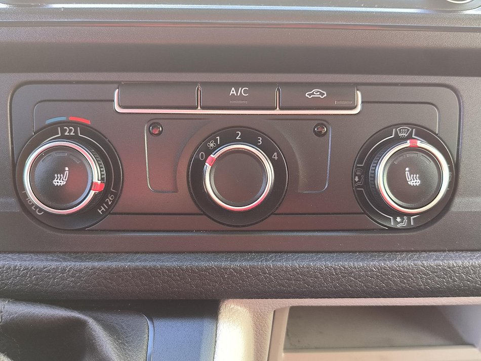 Volkswagen Transporter 2.0TDi  L1H1