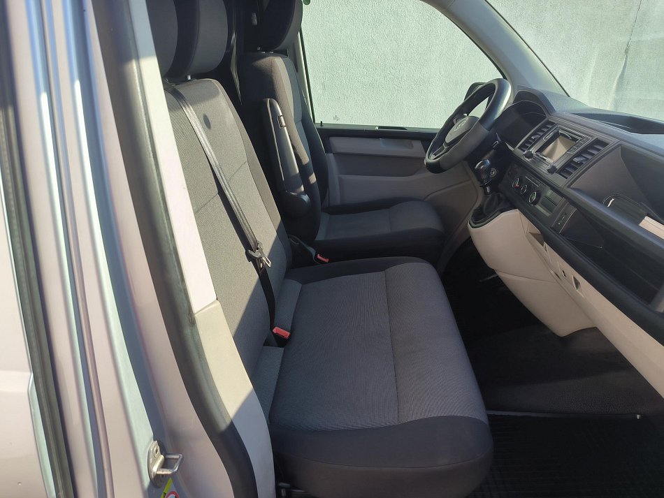 Volkswagen Transporter 2.0TDi  L1H1