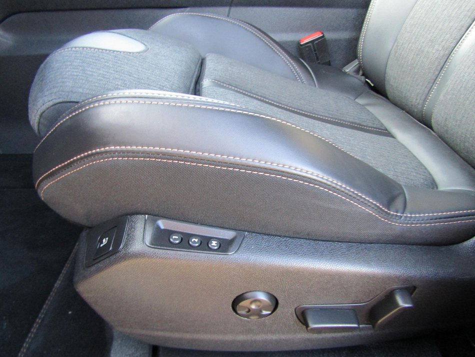 Peugeot 3008 1.6 TCe GT Line