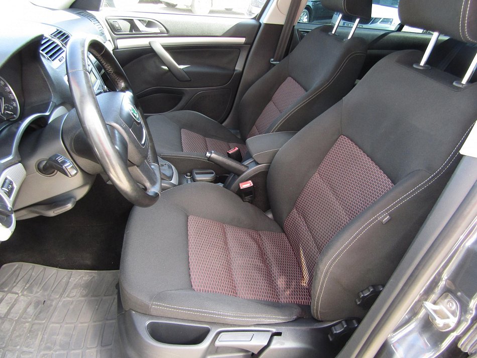 Škoda Octavia II 1.4 TSi Elegance