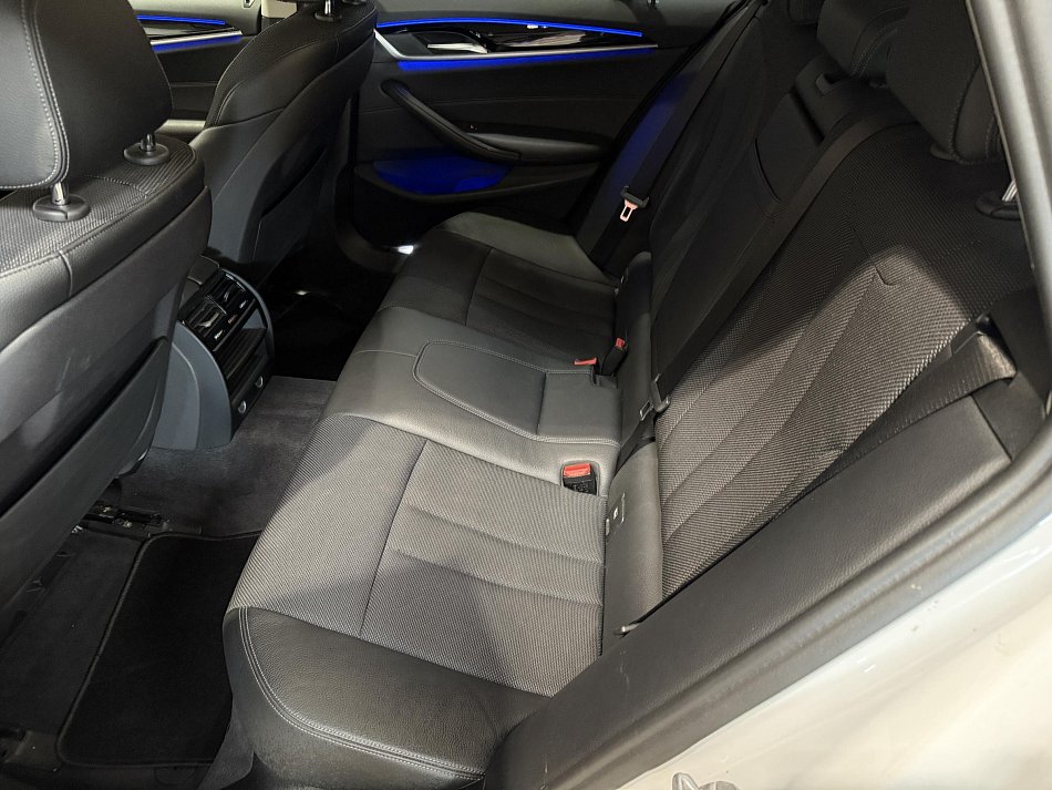 BMW Řada 5 2.0i  530i xDrive