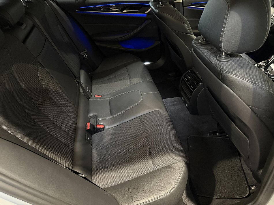 BMW Řada 5 2.0i  530i xDrive