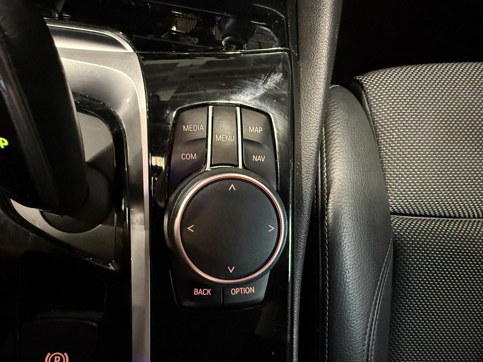 BMW Řada 5 2.0i  530i xDrive