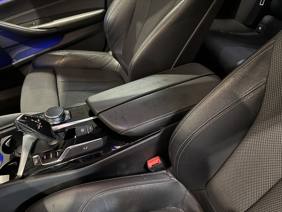 BMW Řada 5 2.0i  530i xDrive