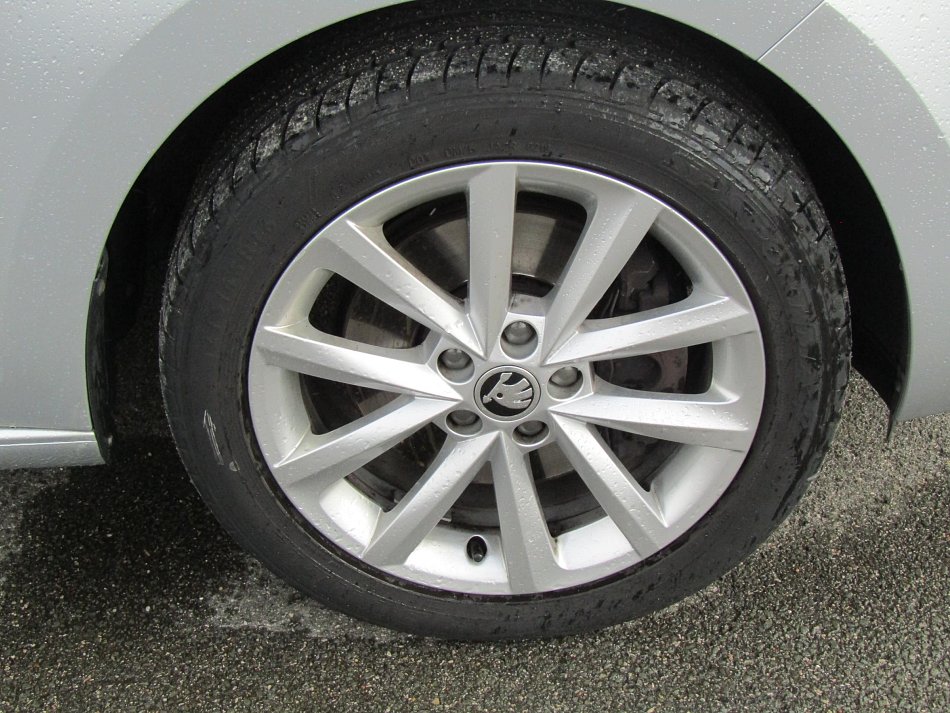 Škoda Rapid 1.0 TSI Style Plus