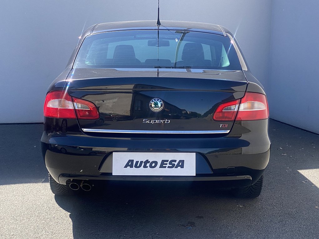 Škoda Superb II 2.0 TDi Elegance