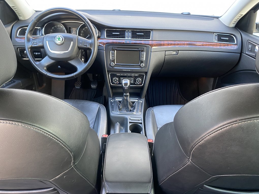 Škoda Superb II 2.0 TDi Elegance
