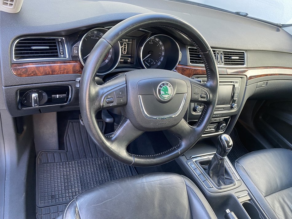Škoda Superb II 2.0 TDi Elegance