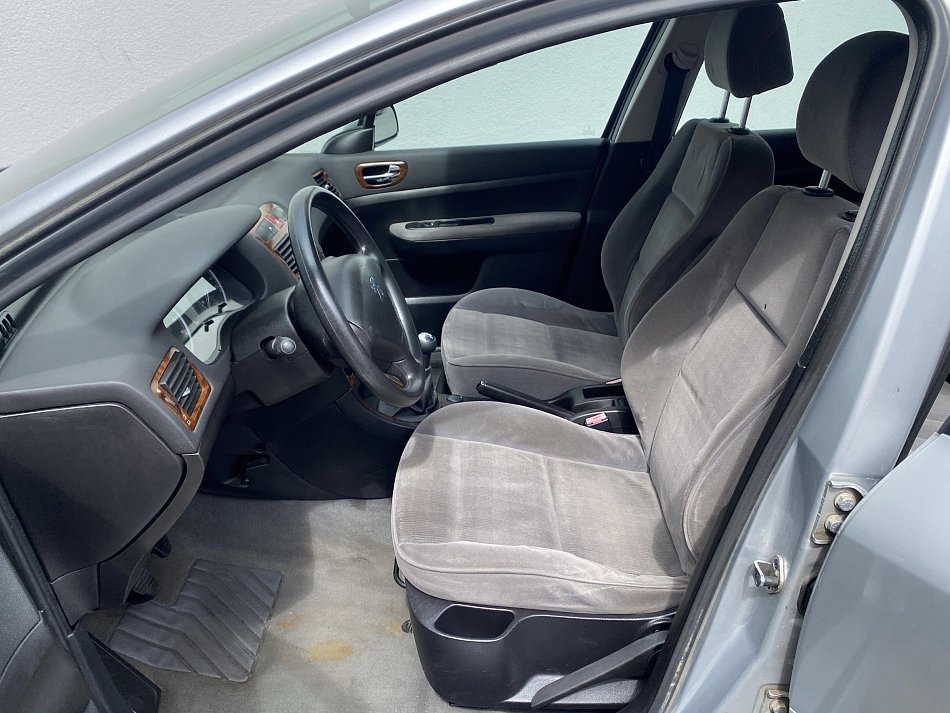 Peugeot 307 1.6i 