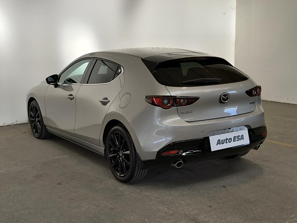 Mazda 3 2.0i 