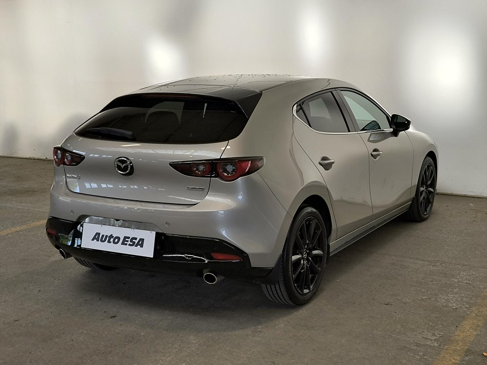 Mazda 3 2.0i 