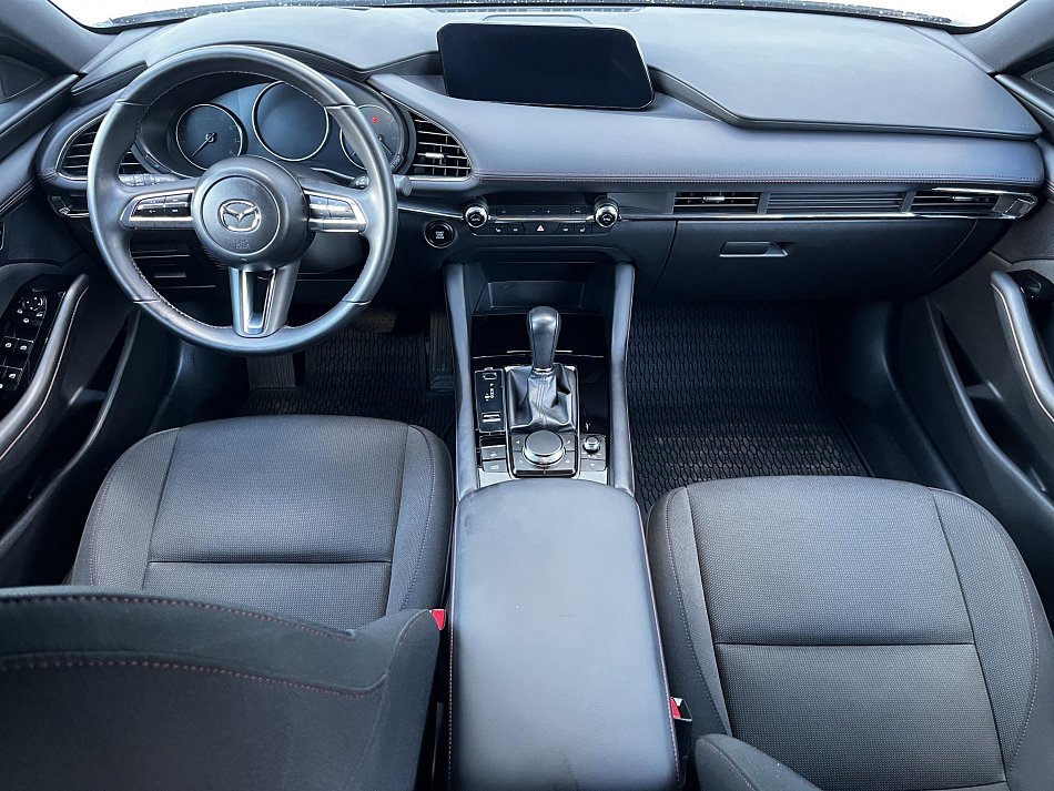 Mazda 3 2.0i 