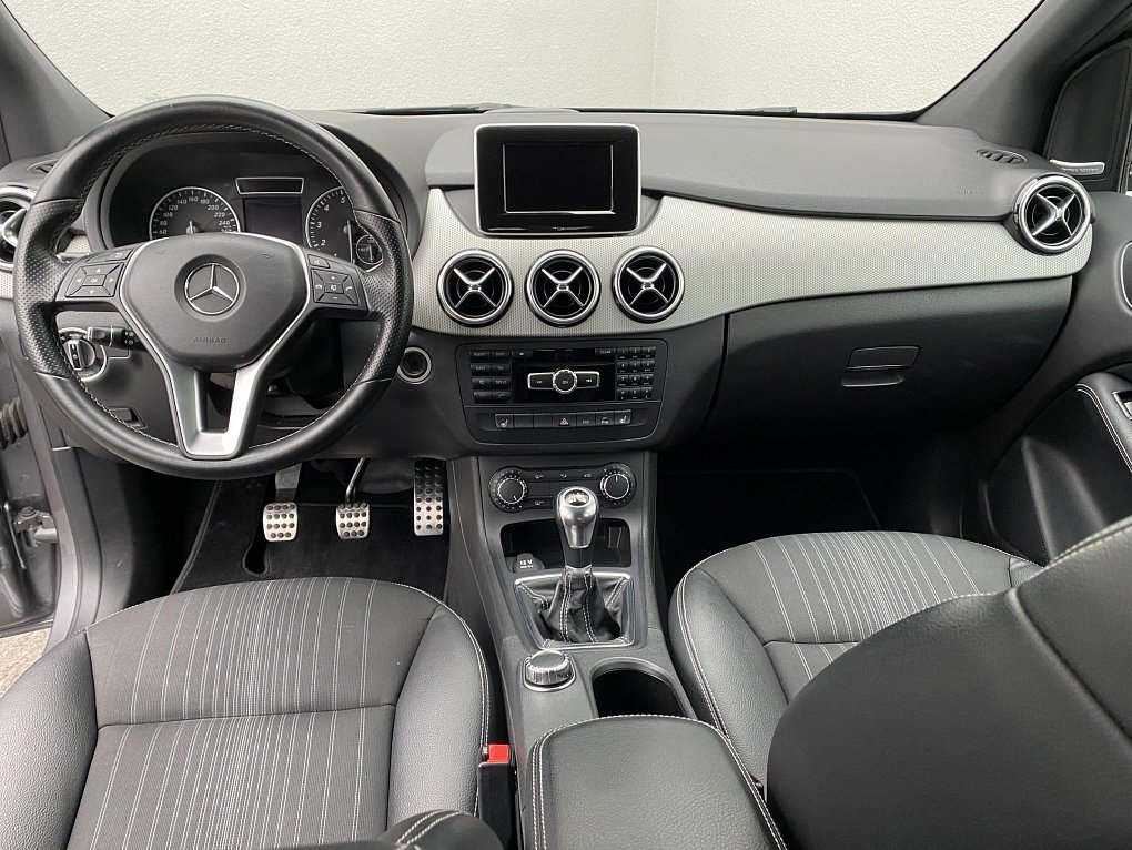 Mercedes-Benz Třída B 1.6i  180