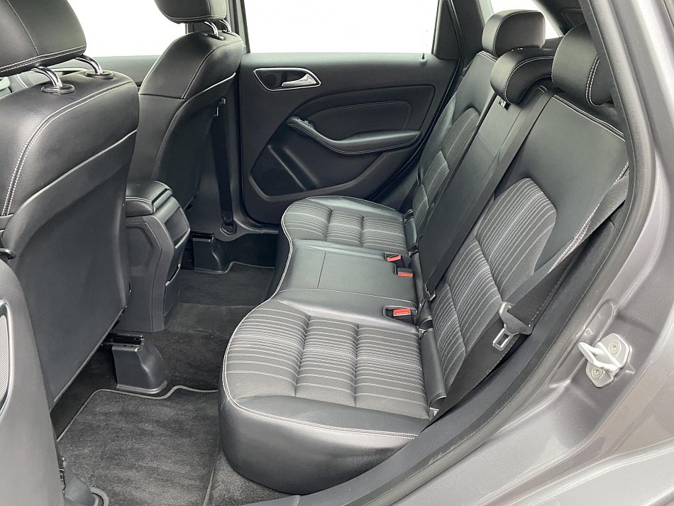 Mercedes-Benz Třída B 1.6i  180