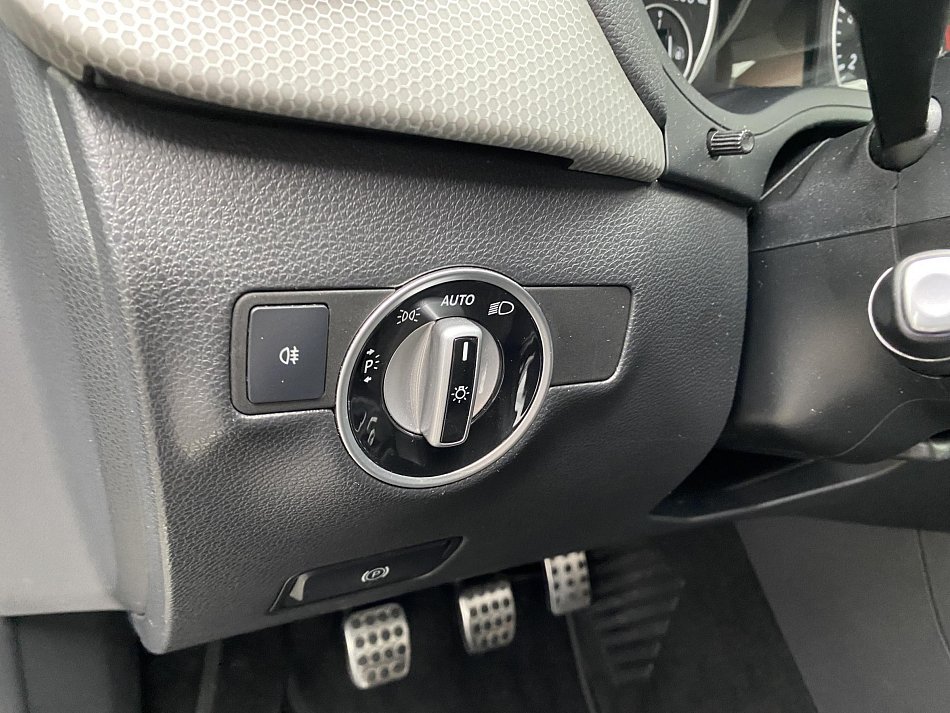 Mercedes-Benz Třída B 1.6i  180