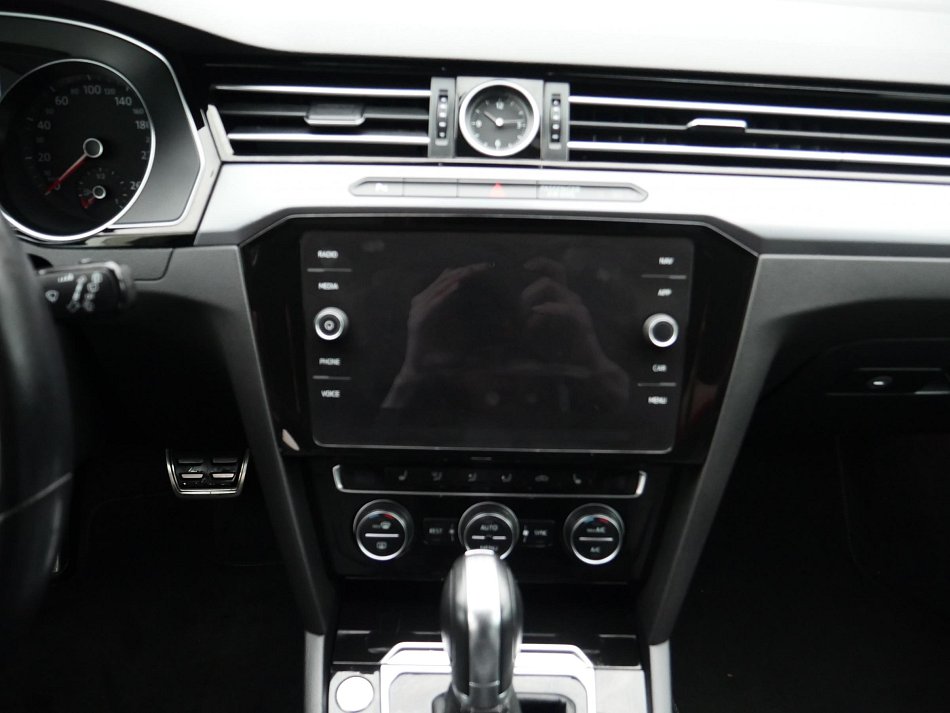 Volkswagen Passat 2.0TDi Comfortline R-Line