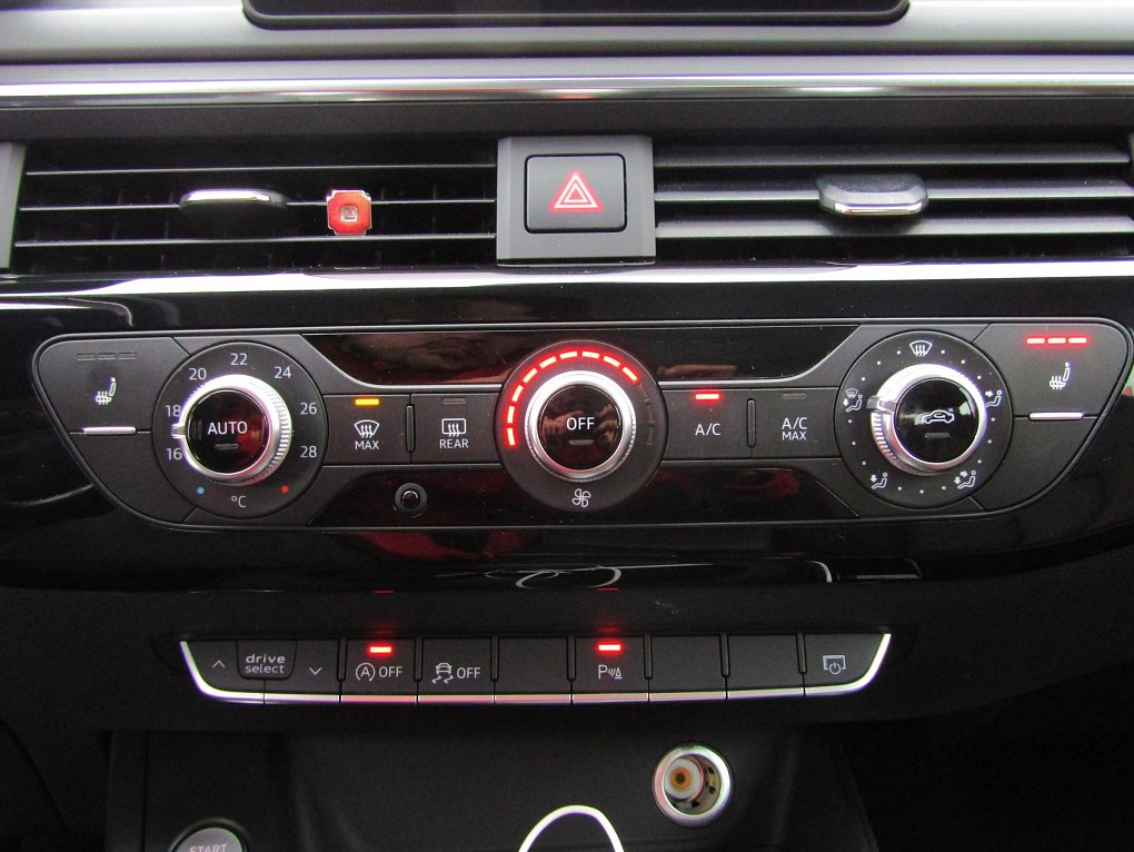 Audi A4 2.0TDi  Avant