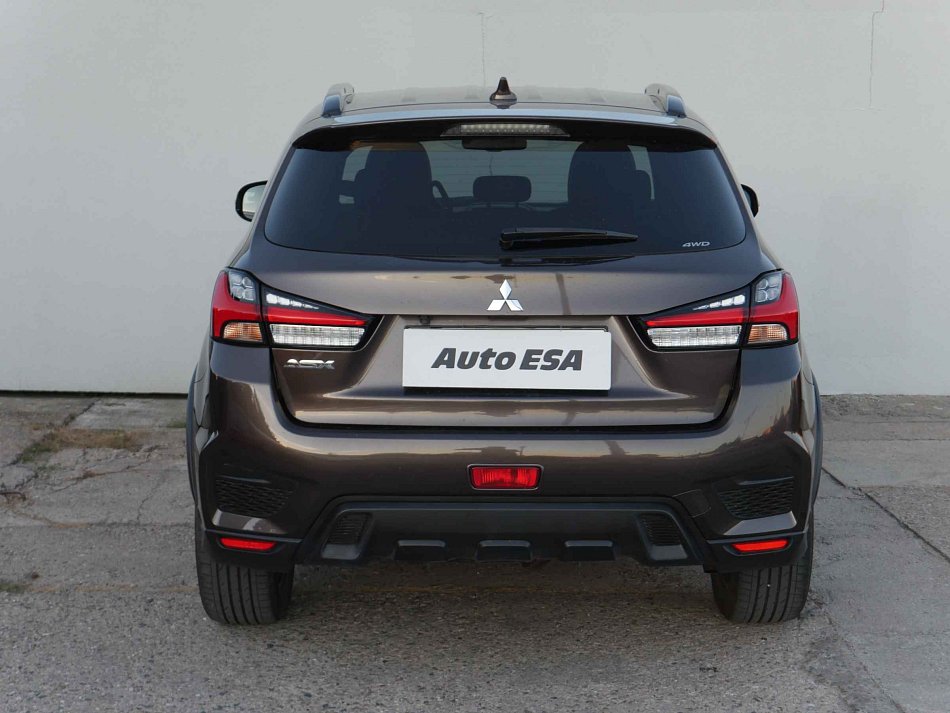 Mitsubishi ASX 2.0 MiVEC  4x4