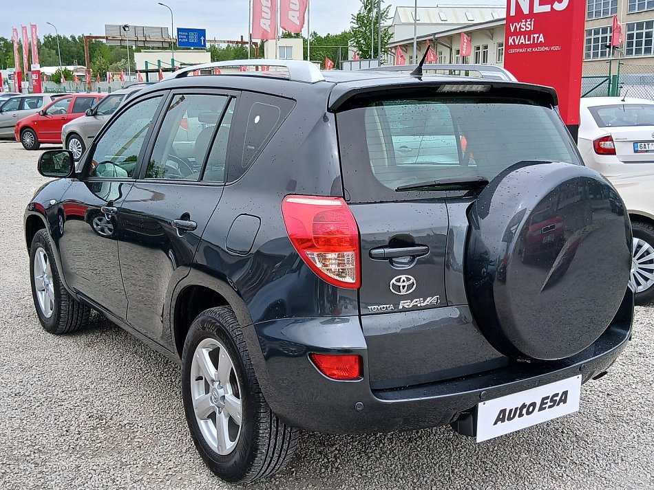 Toyota RAV4 2.0 VVT-i  4x4