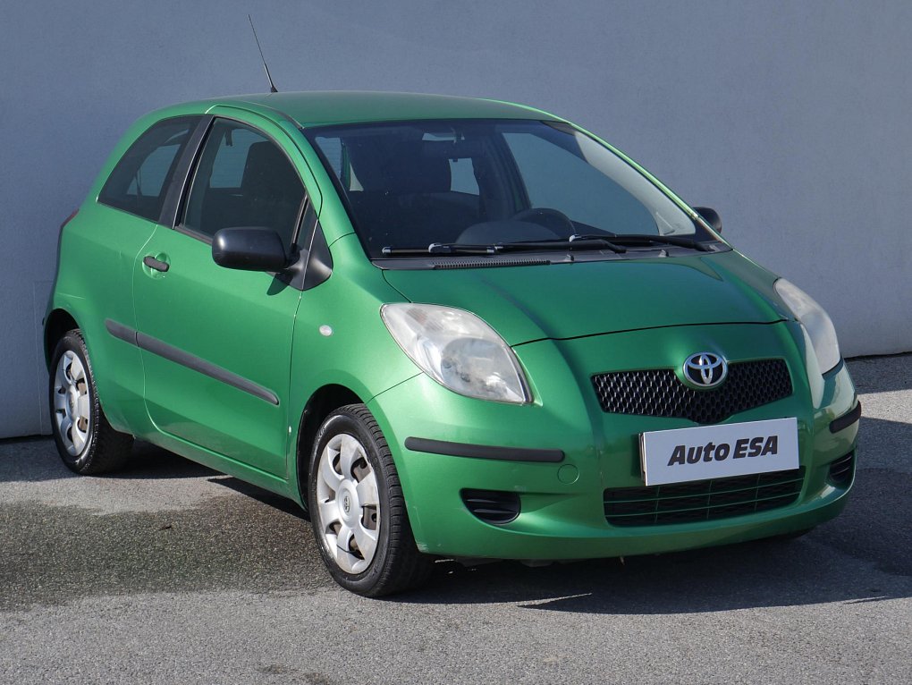 Toyota Yaris 1.0 VVT- i Terra Cool