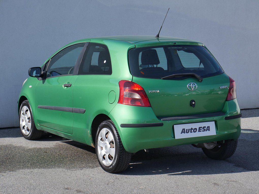 Toyota Yaris 1.0 VVT- i Terra Cool