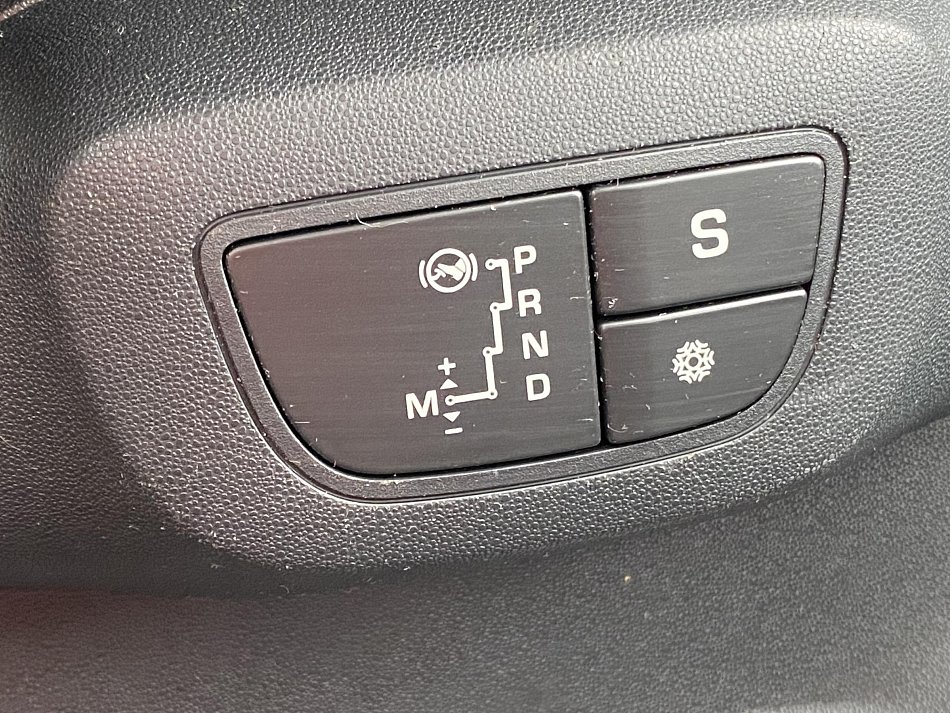 Citroën C4 Cactus 1.2 PT Shine