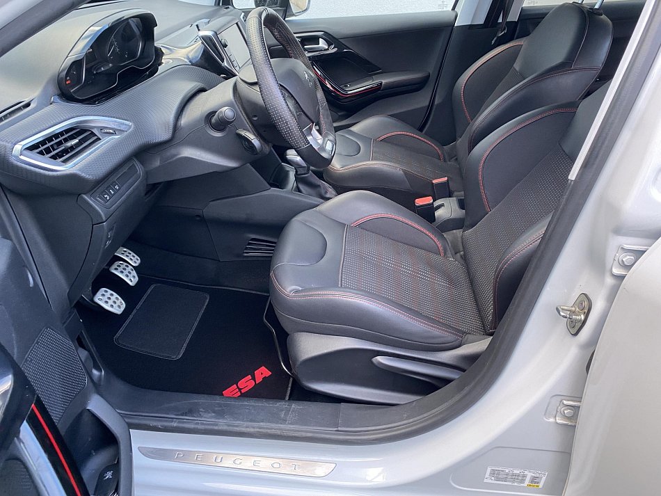 Peugeot 208 1.2PT GT Line