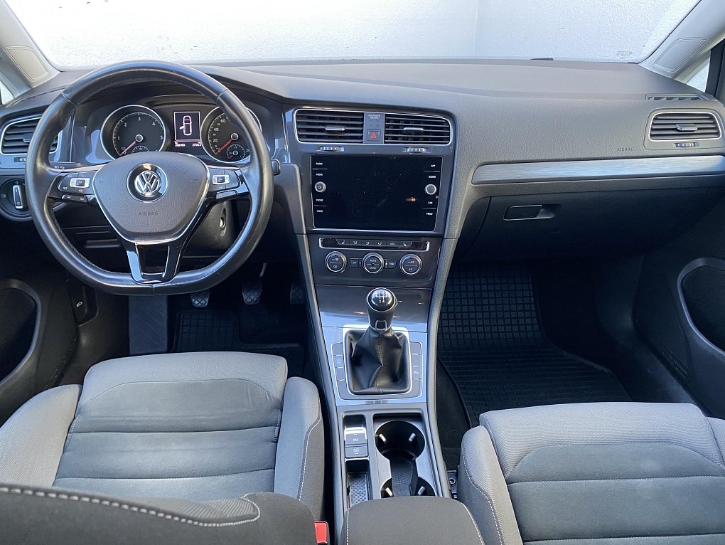 Volkswagen Golf 1.6TDI 