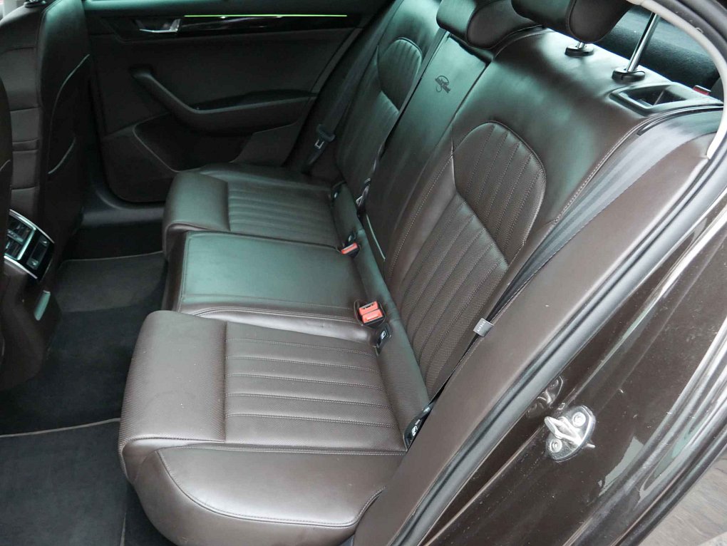 Škoda Superb III 2.0 TDi  4x4