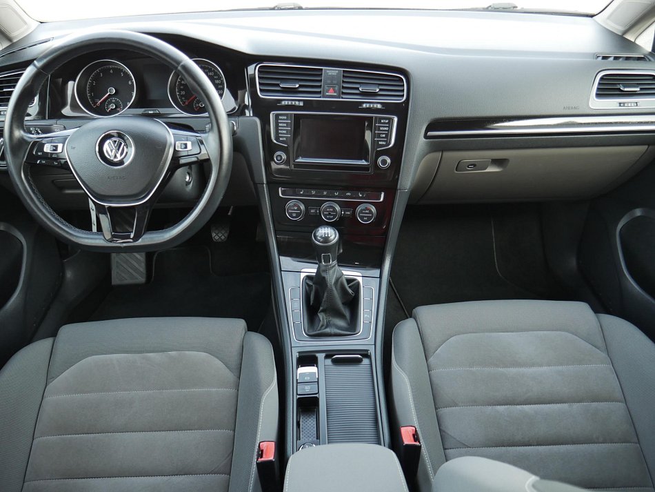 Volkswagen Golf 1.4TSI 